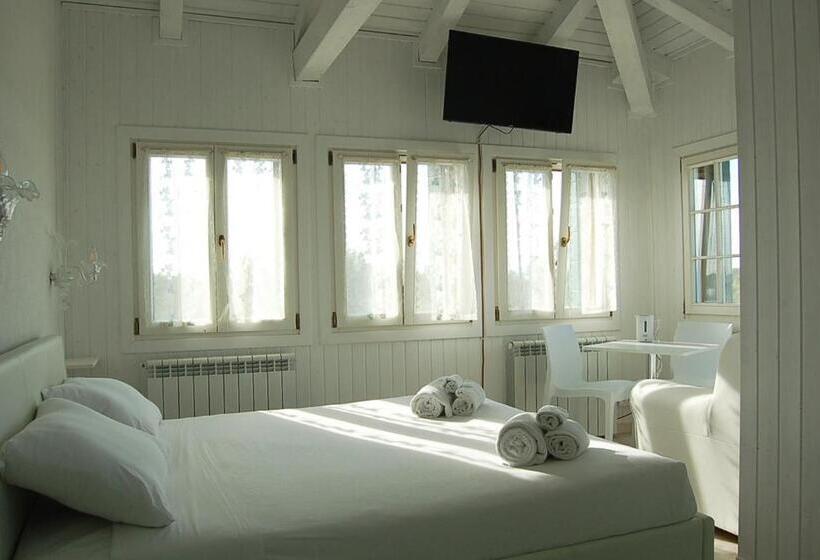 اتاق سوپریور با تخت بزرگ, Junior Suites Venezia