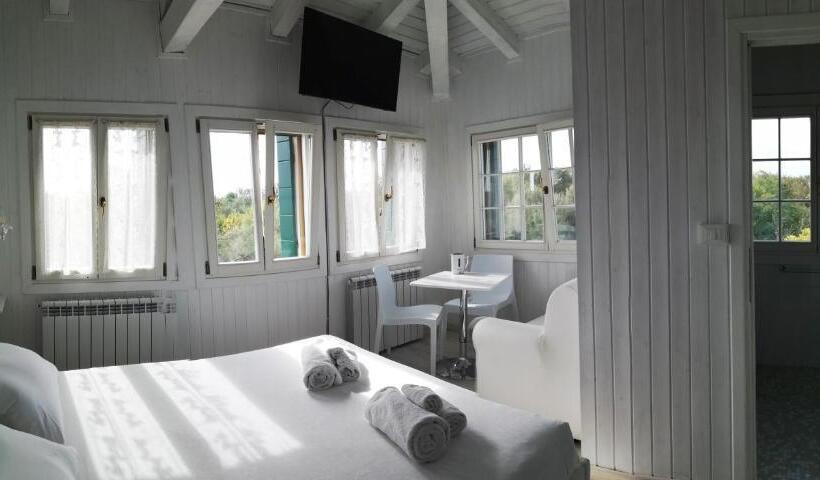 اتاق سوپریور با تخت بزرگ, Junior Suites Venezia