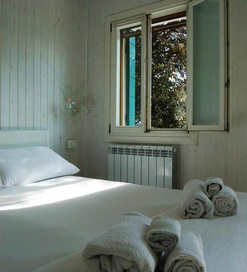 اتاق استاندارد با تخت بزرگ, Junior Suites Venezia