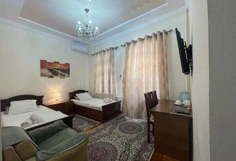اتاق اکونومی, Orom Guest House