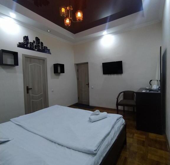 سوئیت با تخت بزرگ, Orom Guest House