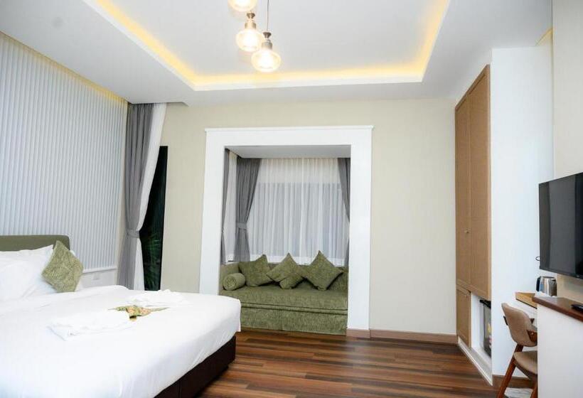 キングサイズベッドのデラックスルーム, Rnana Grand