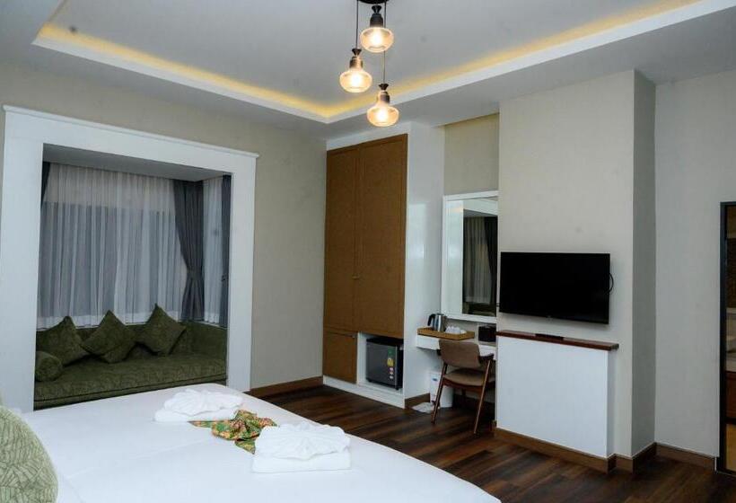 キングサイズベッドのデラックスルーム, Rnana Grand