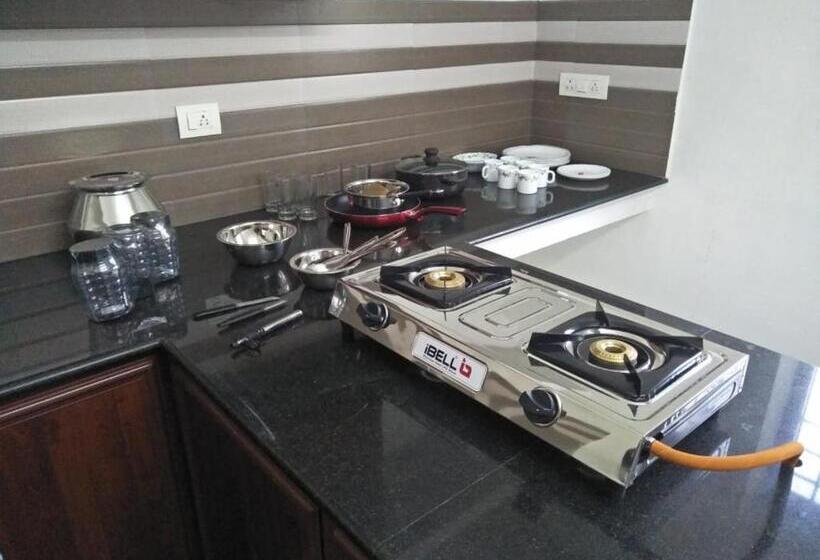 آپارتمان 2 خوابه, Coral Homes