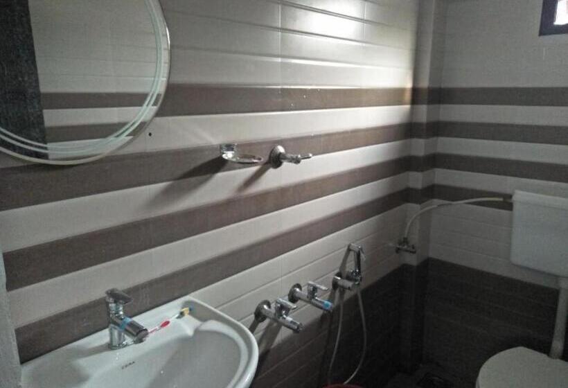 آپارتمان 1 خوابه همکف, Coral Homes