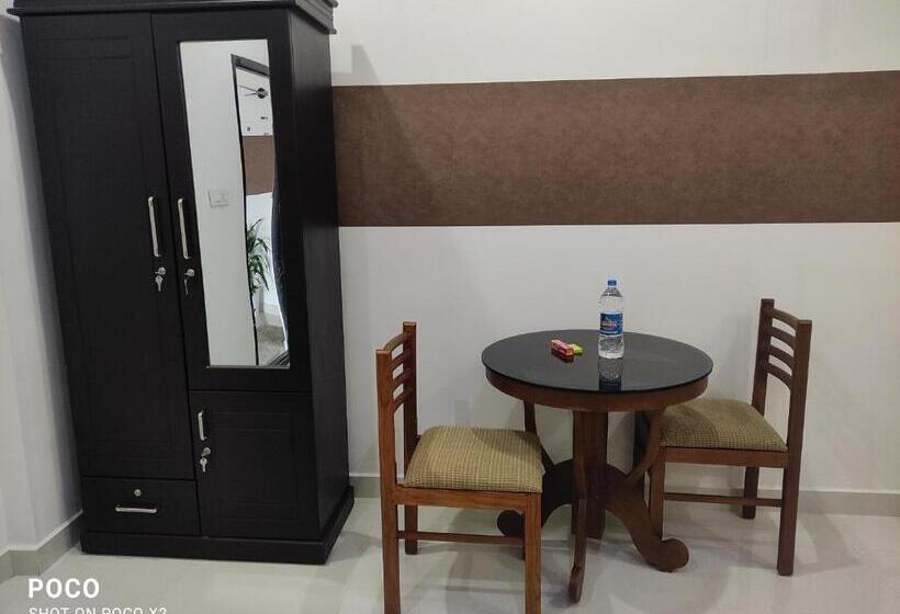 اتاق اکونومی, Coral Homes