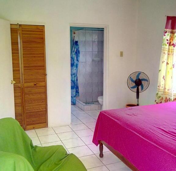 اتاق استاندارد, Porty Hostel