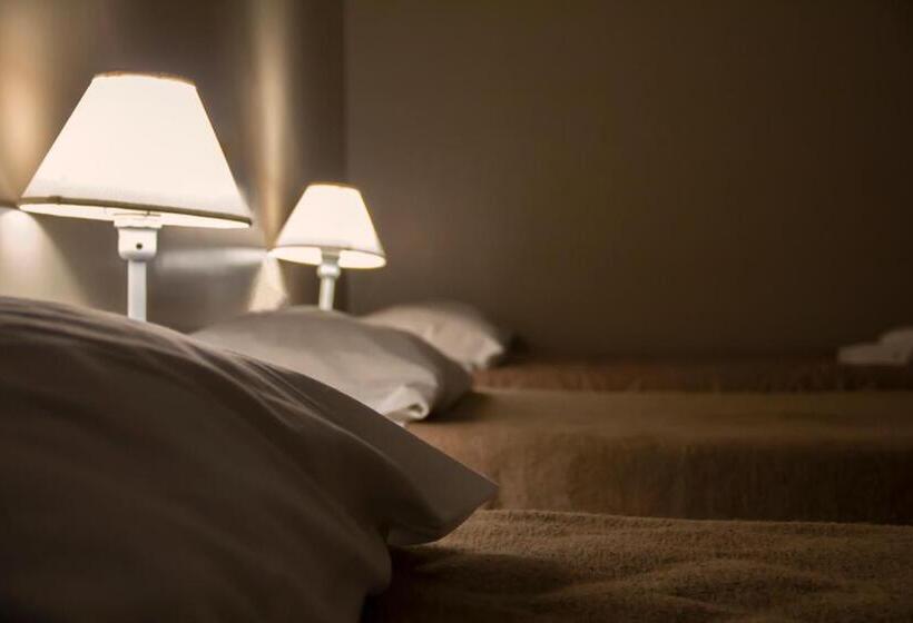 패밀리 룸, Caminos Hostal