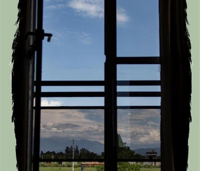 패밀리 룸, Caminos Hostal