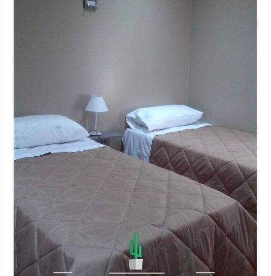 Семейный Номер, Caminos Hostal