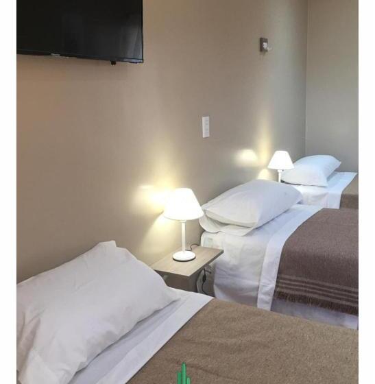 패밀리 룸, Caminos Hostal