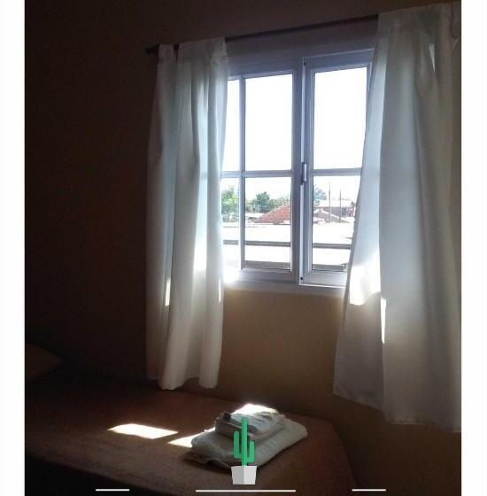 스탠다드 트리플 룸, Caminos Hostal