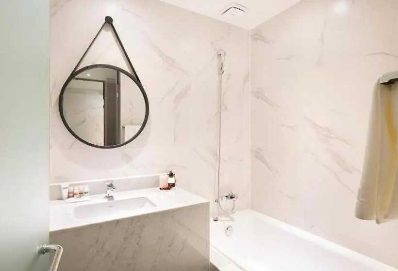 Standard-huone Järvinäkymä, Brown Dot Hotel Jinju