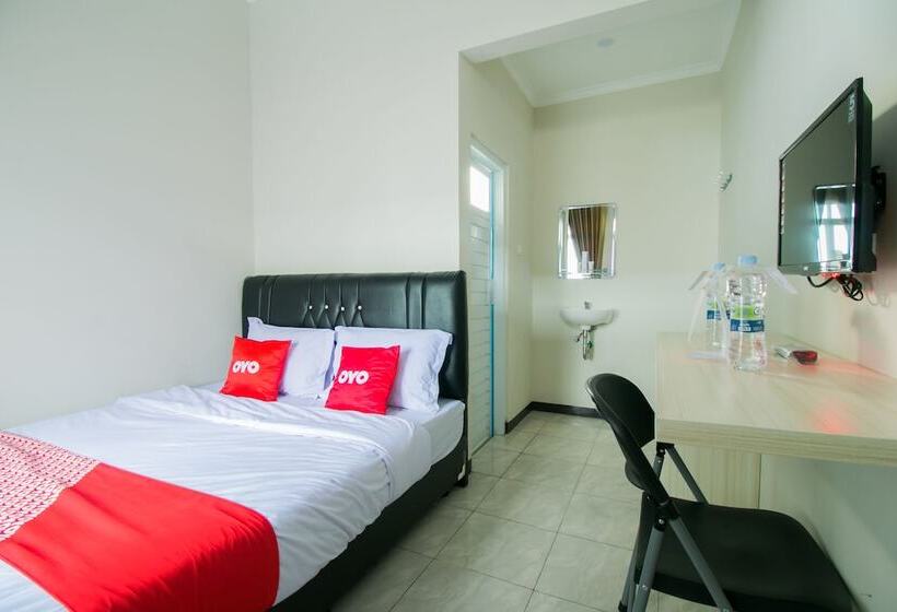 Номер Стандарт, Oyo 1078 Fakhira Residence