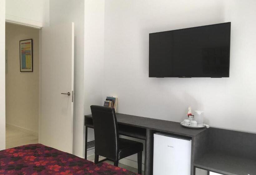 标准间, Ronda Nuevo