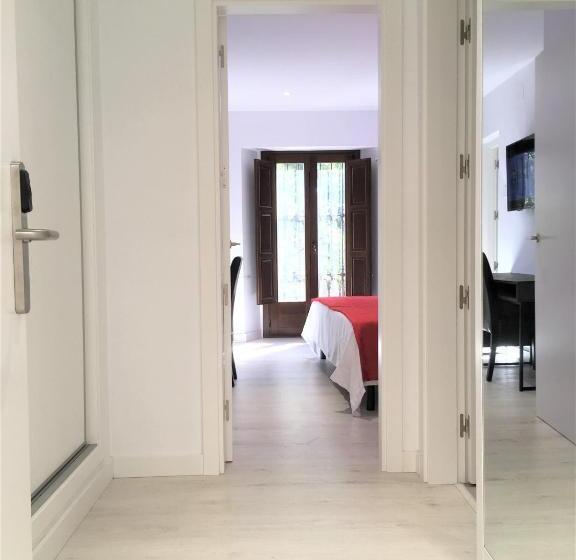 标准间带漩涡浴缸, Ronda Nuevo