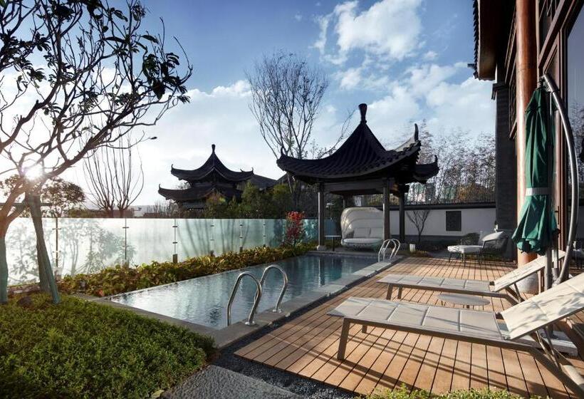 ویلای 2 خوابه, Song Hotel Kunming Dianchi