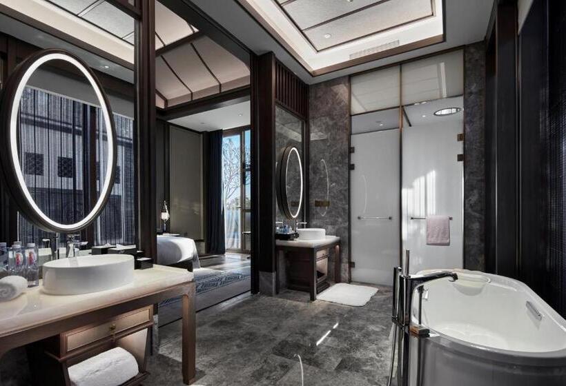 ویلای 2 خوابه, Song Hotel Kunming Dianchi