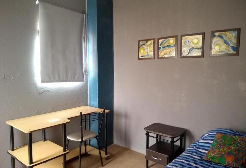 اتاق استاندارد یک نفره, Ha! 1 Resi Para Estudiantes