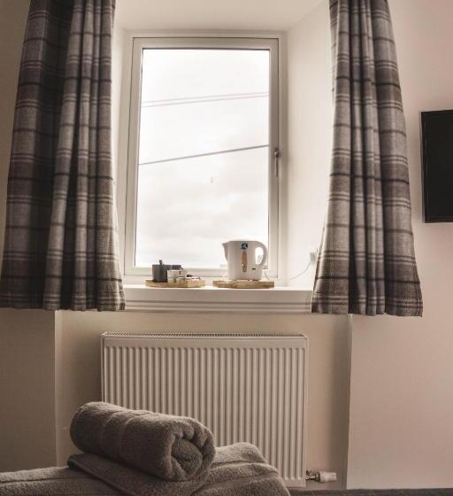 غرفة ديلوكس مطلّة علي البحر, The Bruce