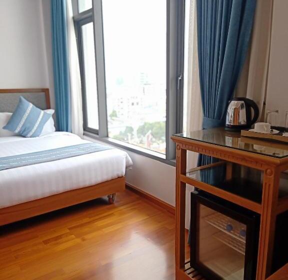 اتاق لوکس, Dragon Phoenix