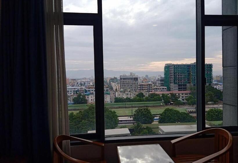 اتاق لوکس, Dragon Phoenix