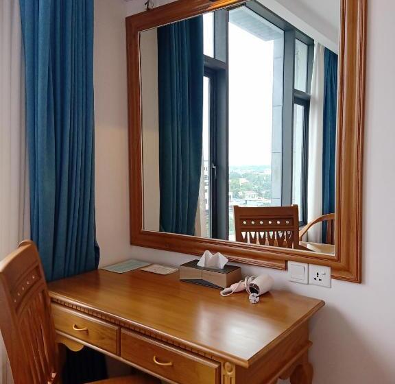 اتاق لوکس, Dragon Phoenix