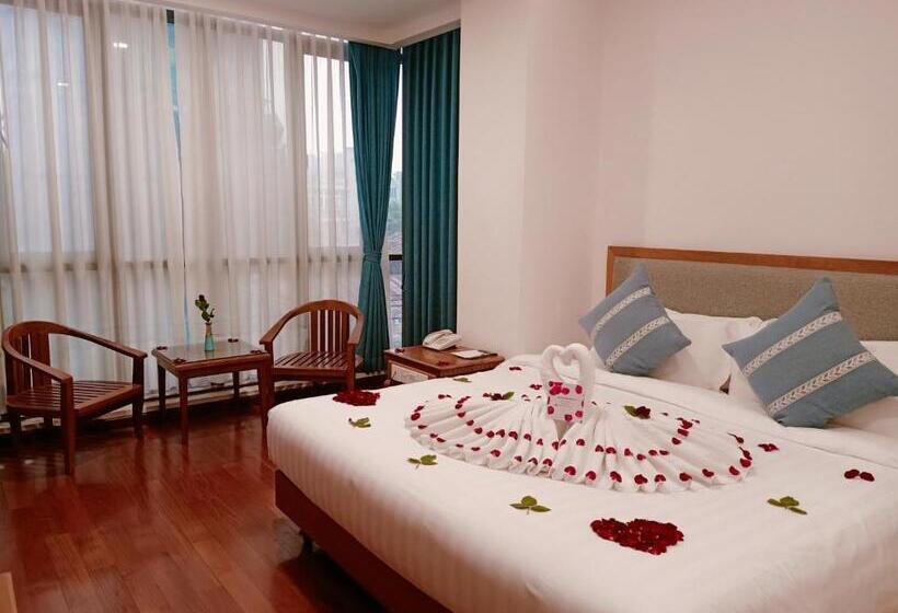 اتاق سوپریور, Dragon Phoenix