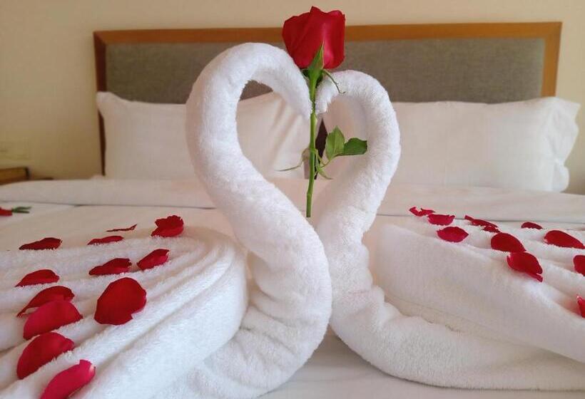 اتاق لوکس, Dragon Phoenix