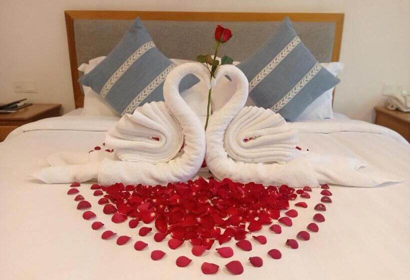 اتاق لوکس, Dragon Phoenix