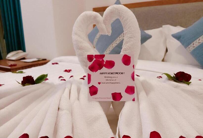 اتاق لوکس, Dragon Phoenix