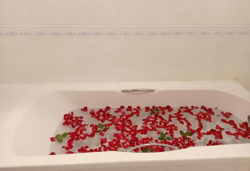 اتاق لوکس خانوادگی, Dragon Phoenix