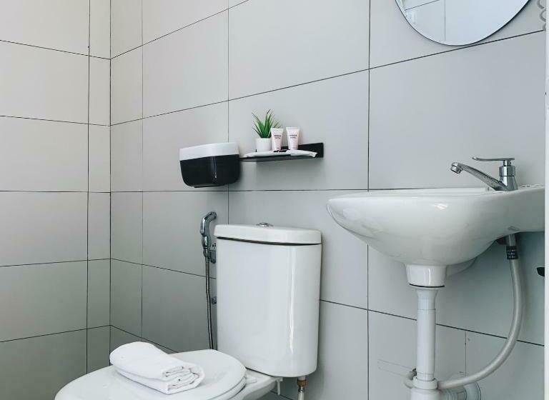 Quarto Triplo Deluxe, Impress