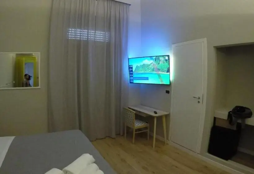 デラックストリプルルーム, Ace Rooms Vsg