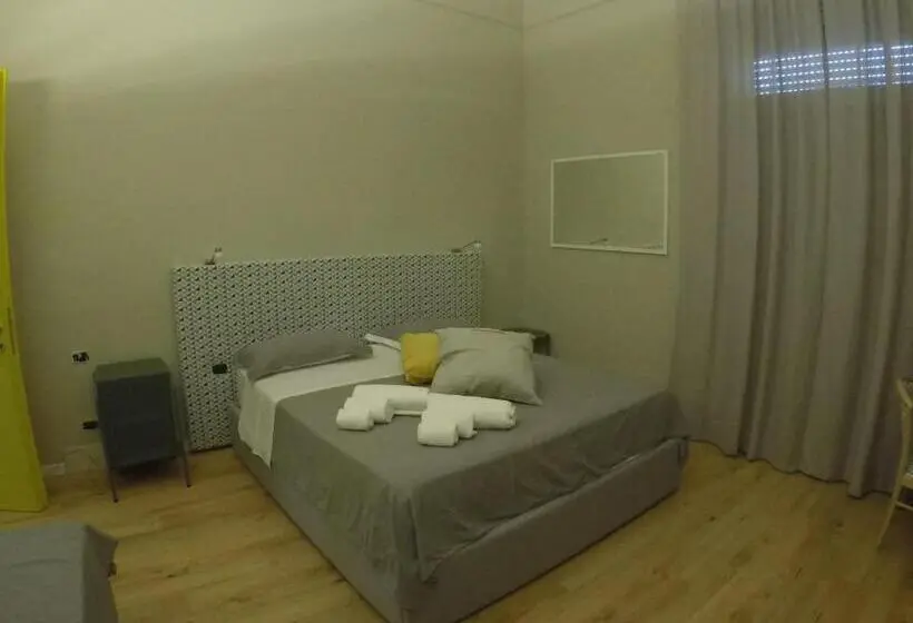 デラックストリプルルーム, Ace Rooms Vsg