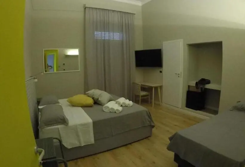 デラックストリプルルーム, Ace Rooms Vsg