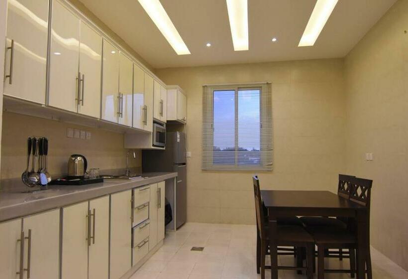 エクゼクティブスイート, Golden White