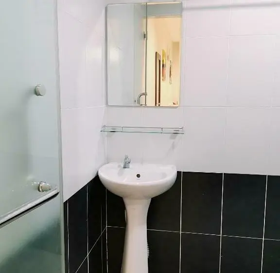Pokój Rodzinny Deluxe, Hkf