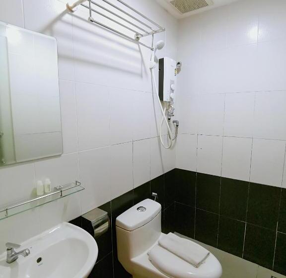 חדר דלוקס, Hkf