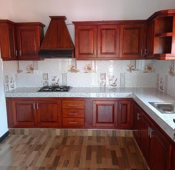 חדר אקונומי, Arusha Guest House