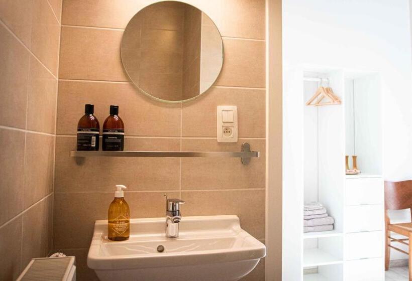 豪华房间, Barbos