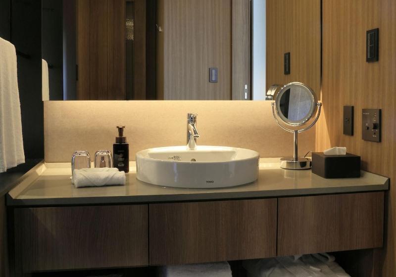 豪华房间, Collective