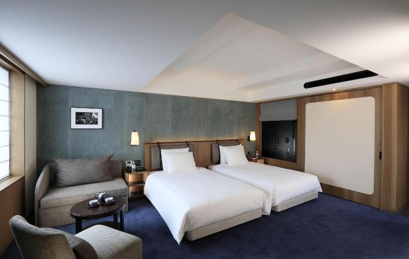 豪华房间, Collective