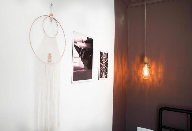 经济房, Sea Garden