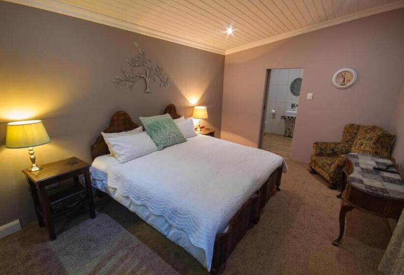 חדר משפחתי, The Orchid Guesthouse