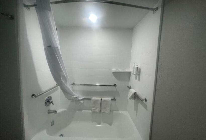 חדר סטנדרט עם מיטת קינג, Days Inn By Wyndham Amarillo  Medical Center