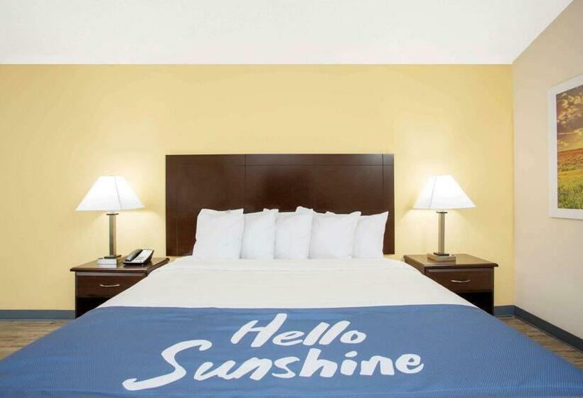 غرفة قياسية سرير كينج, Days Inn By Wyndham Lake City