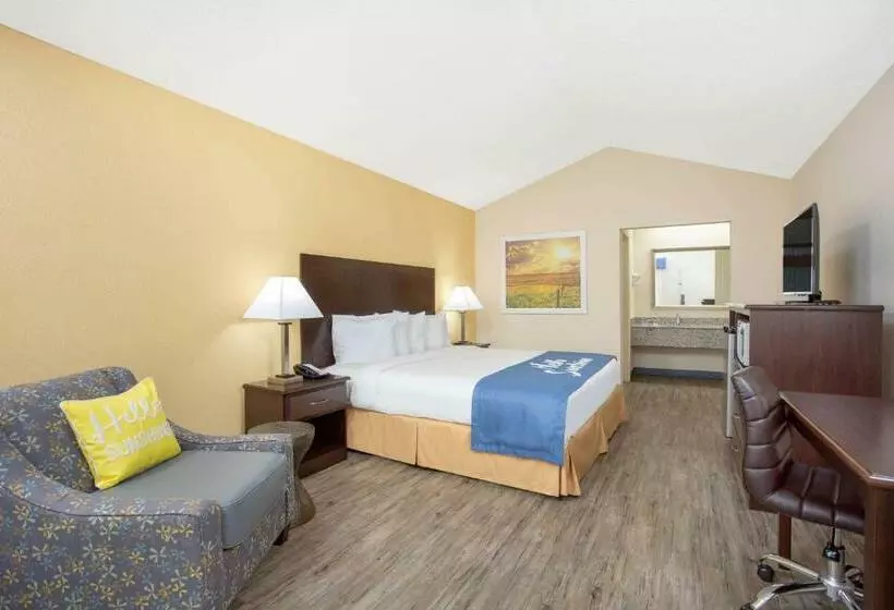 キングサイズベッドのスタンダードルーム, Days Inn By Wyndham Lake City
