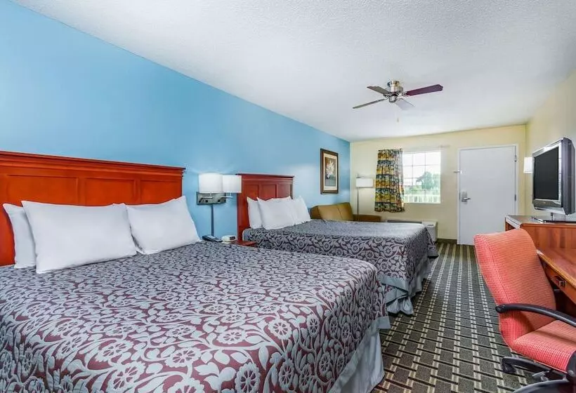 スイート, Days Inn By Wyndham Trenton