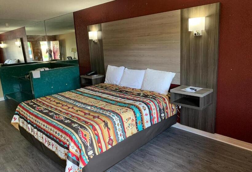 스탠다드 룸 킹사이즈 침대, Log Cabin Inn